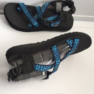 sandugo aqua shoes